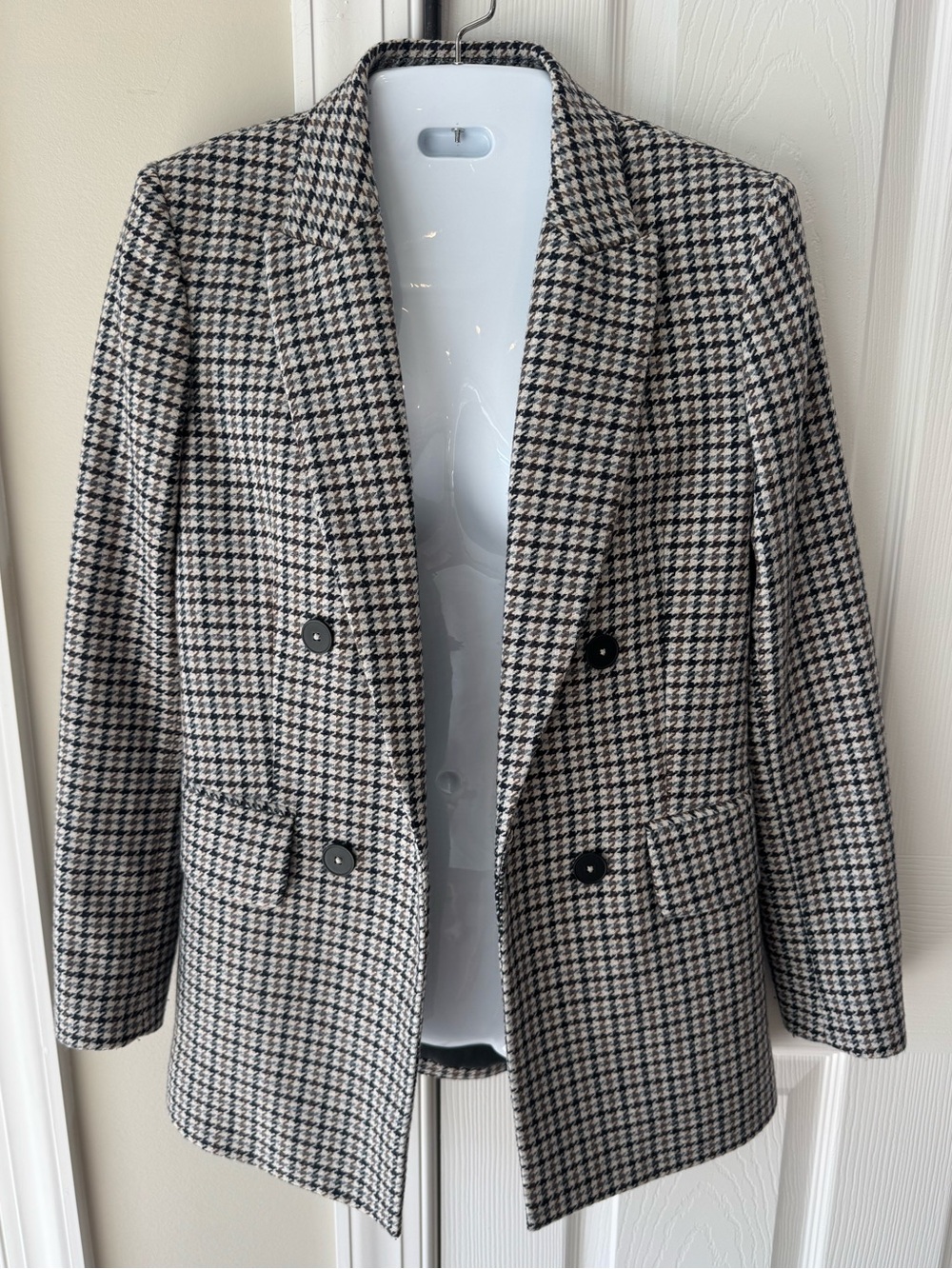 Massimo Dutti Houndstooth Blazer in Black and Cream